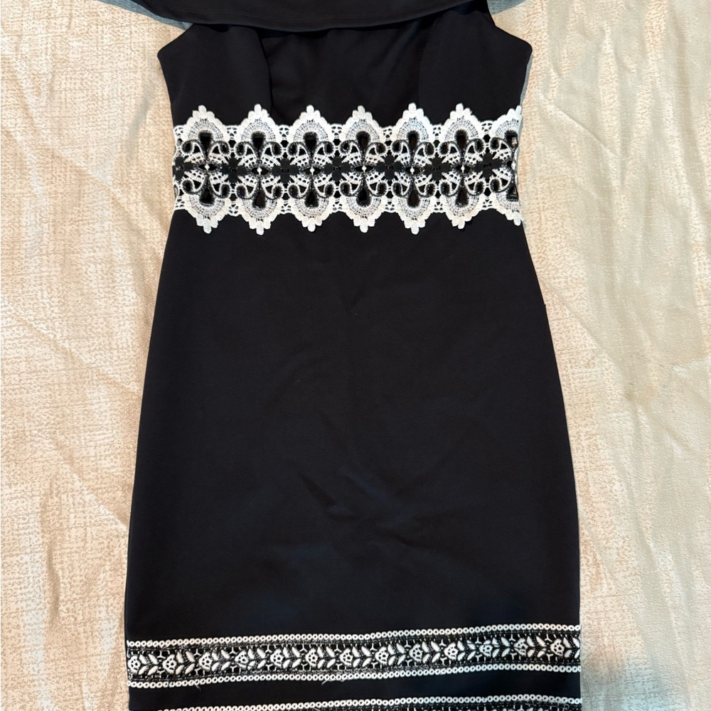 Chic Strapless Black Dress with White Lace